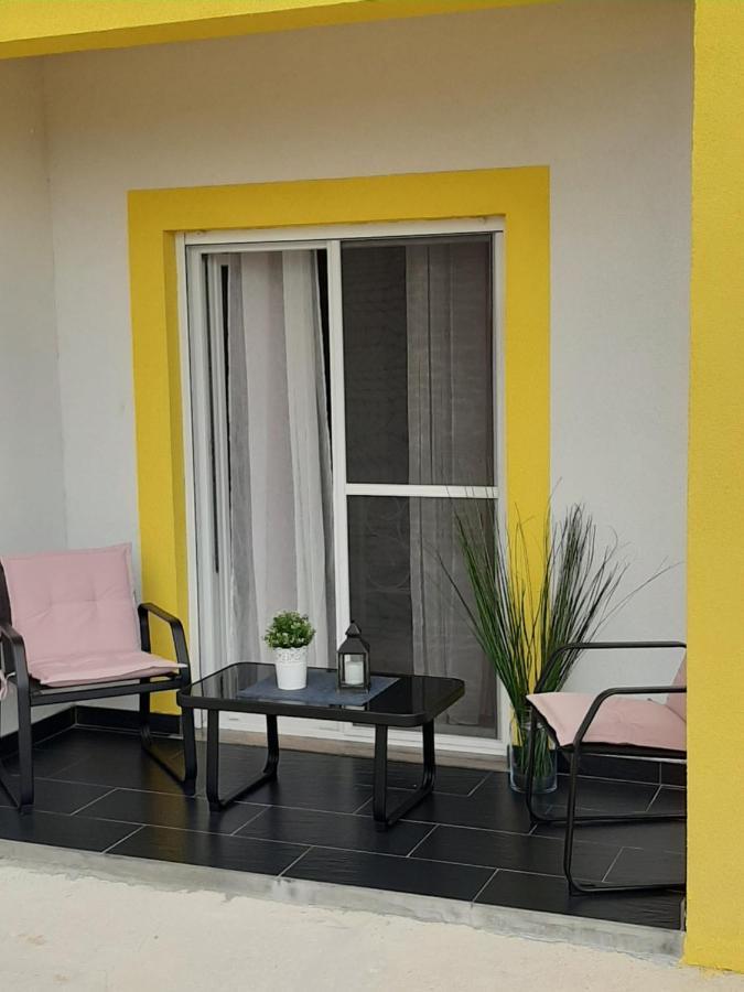 Ferienhaus Karlo Pridraga 外观 照片