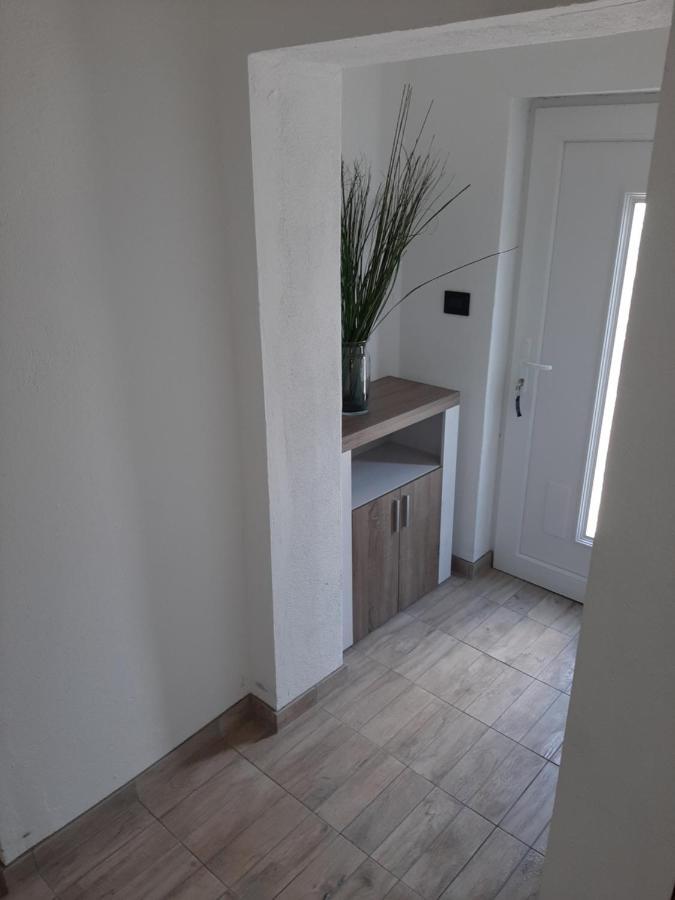 Ferienhaus Karlo Pridraga 外观 照片
