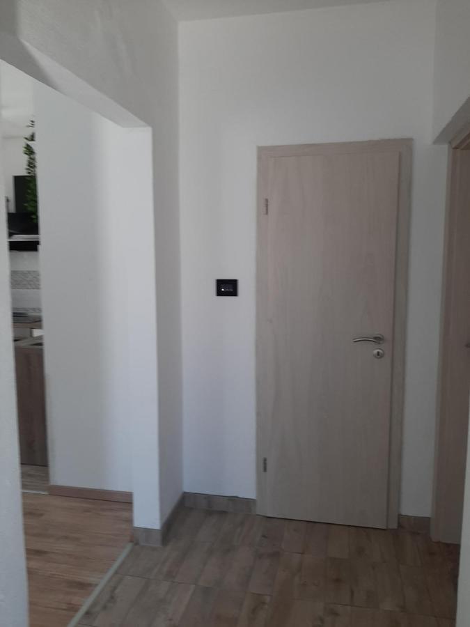 Ferienhaus Karlo Pridraga 外观 照片