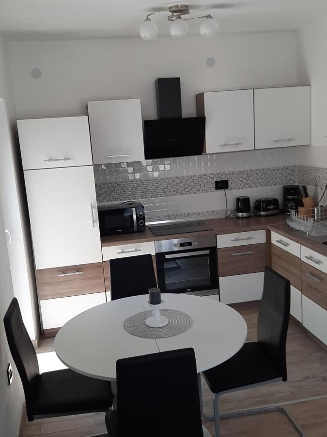 Ferienhaus Karlo Pridraga 外观 照片